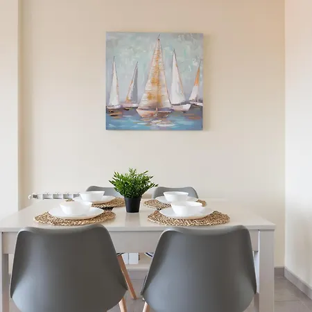 Moderno En Apartment *